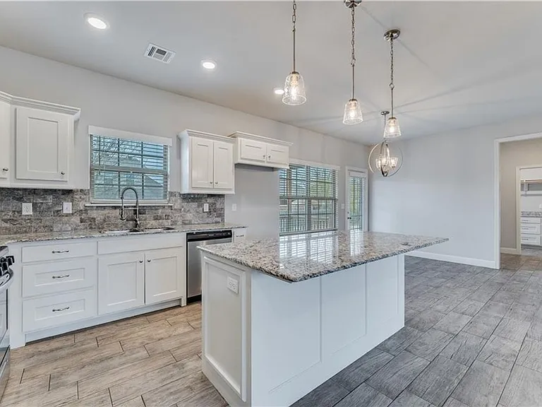 582 Quartz Way — Photo 11