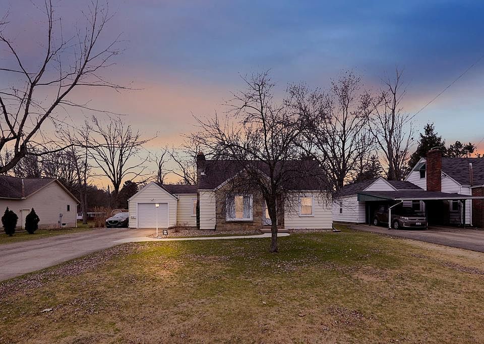1st image of 64 Maple Ln