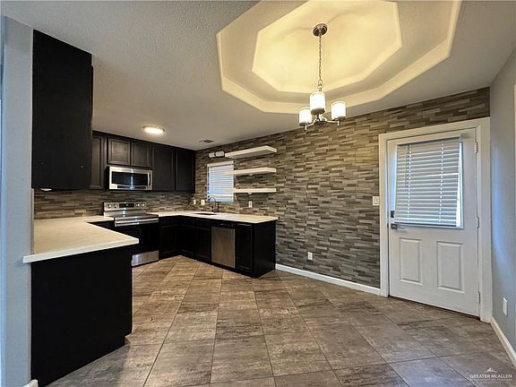4th image of 2208 N Dahlia St APT 1