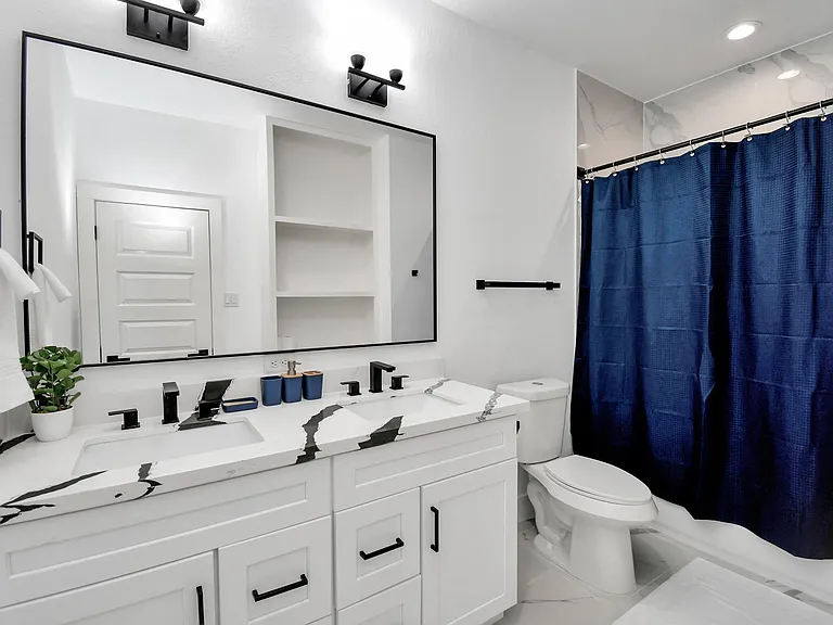 6531 Rosemary Ln #A — Photo 30