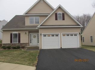 10 Hampshire Dr, Wolcott, CT 06716