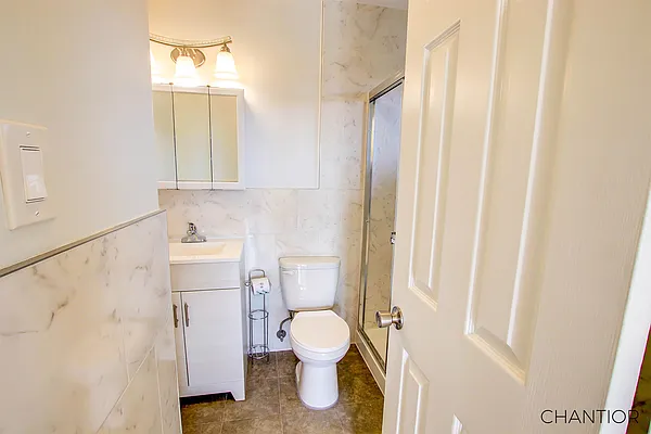 Sold by Chantior Real Estate LLC | media 28