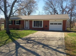 823 Cheyenne Rd, Radcliff, KY 40160