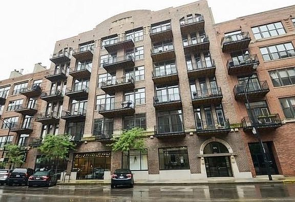 Vintage Loft Building in great location