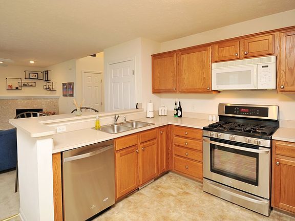 5th image of 18741 N Winding Oak Dr