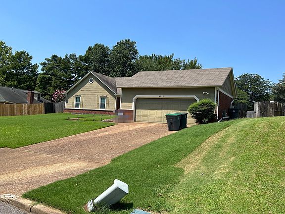 2nd image of 4065 Clovis Cv