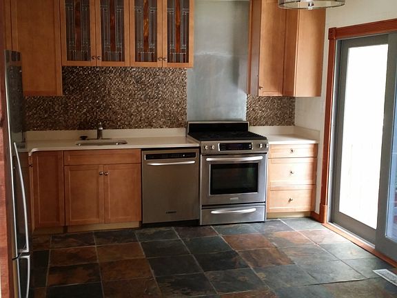 5th image of 4 Sparrow Hill Ct
