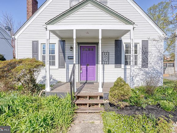 2nd image of 523 Essex Ave