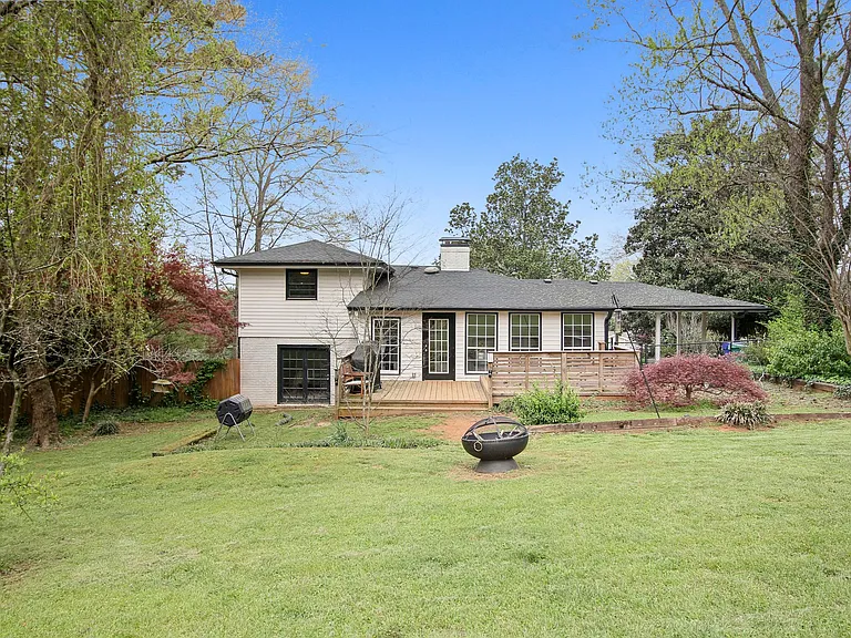 2259 Collier Dr — Photo 27