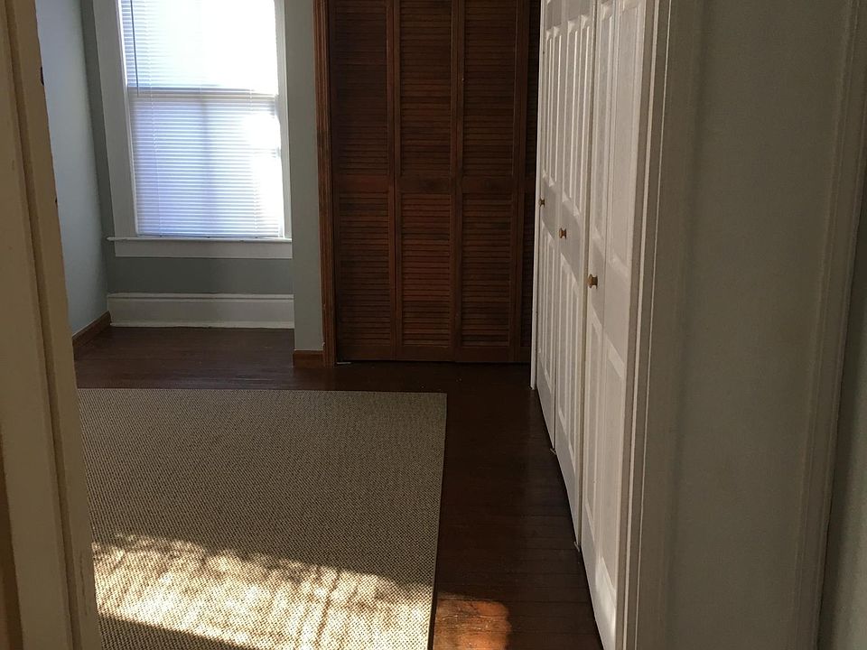 1st image of 925 Crossland Ave