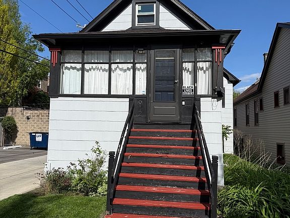 4th image of 912 S Taylor Ave