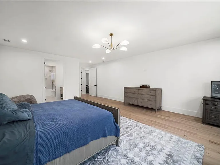 2309 Dinsmore Rd — Photo 61