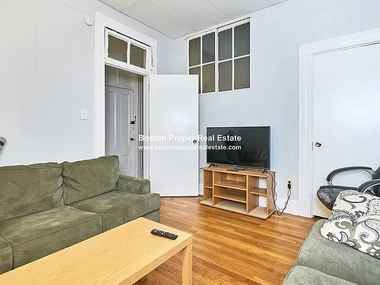 125 Saint Botolph St #1 — Photo 1