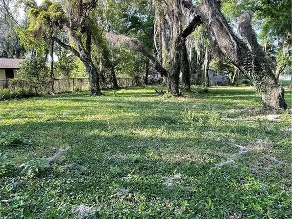 9422 Greystone Rd, Thonotosassa, FL 33592