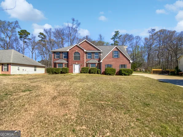 9315 Waters Edge Dr, Jonesboro, GA 30236