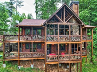 186 July Ln, Blue Ridge, GA 30513