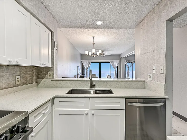7700 Seawall Blvd #702 — Photo 17