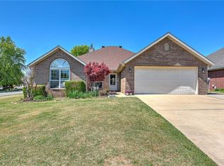 706 Picadilly St, Bentonville, AR 72712
