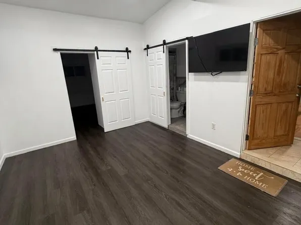 (undisclosed Address), Levittown, NY 11756