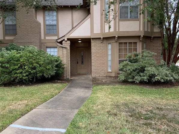 14802 Sagamore Hills Dr, Houston, TX 77082