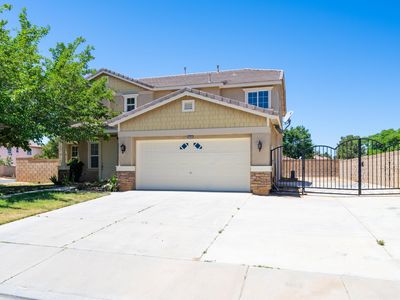 42303 42nd St W, Quartz Hill, CA, 93536