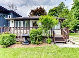 50 Balsam St, Tiny, ON L0L1P1
