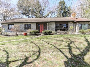 2958 Lincoln St, Camp Hill, PA 17011