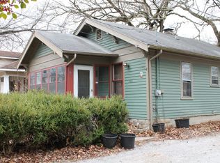 406 S Forest Ave, Carbondale, IL 62901