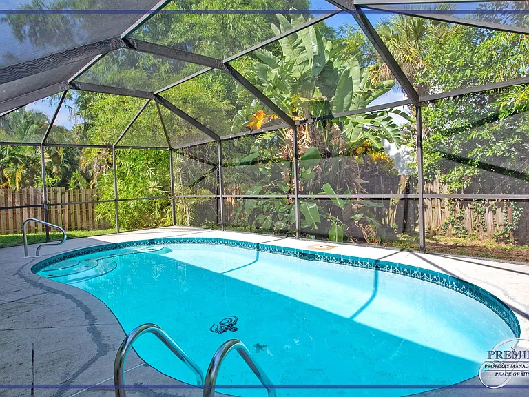 4053 Seaoats Ln — Photo 13