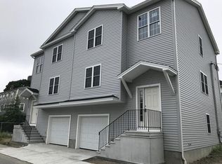 75 Townsend St APT 1, Worcester, MA 01609