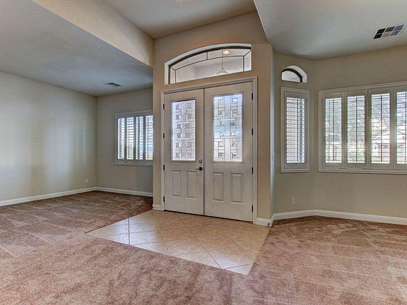 3rd image of 2157 Horse Prairie Dr