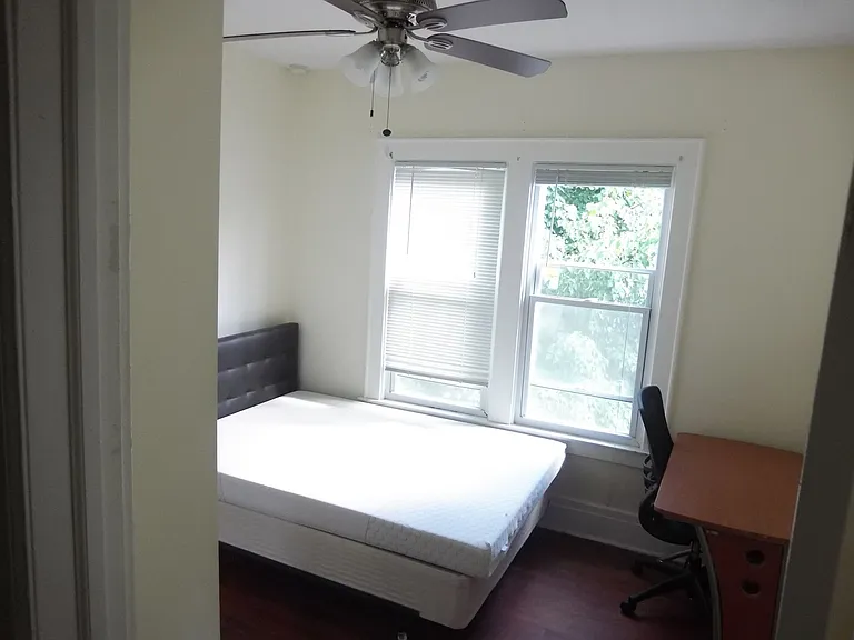 301 Maple St #ST3 — Photo 10