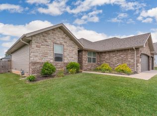 1839 S Lullwood Ave, Springfield, MO 65802