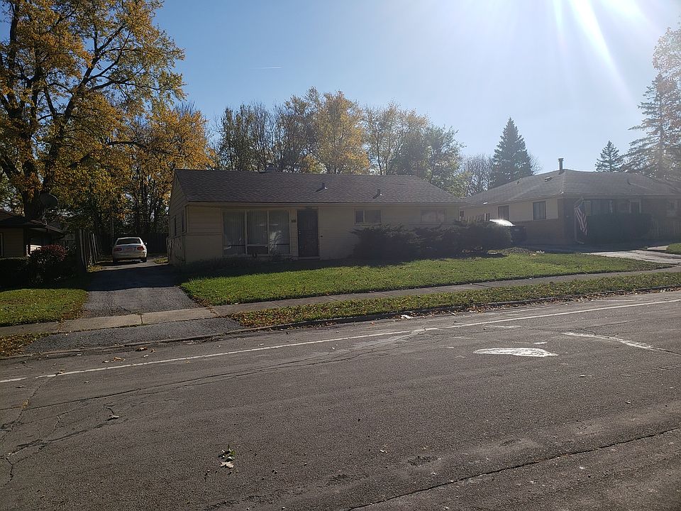 1st image of 193 Shabbona Dr