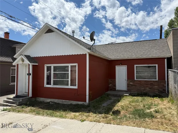 1017 Emma St, Butte, MT 59701