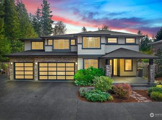 23077 SE Lake Wilderness Dr, Maple Valley, WA
