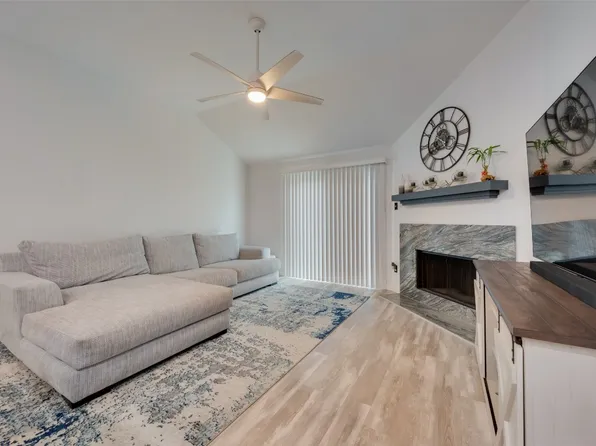 811 Cumberland Dr, Burleson, TX 76028