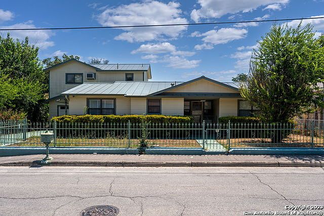1st image of 1112 W MAYFIELD BLVD