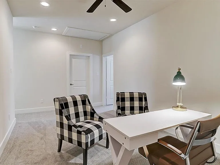 8808 Hollister Pine Ct — Photo 17