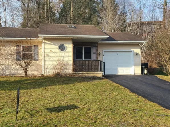 9 Andrea Ct, Du Bois, PA 15801