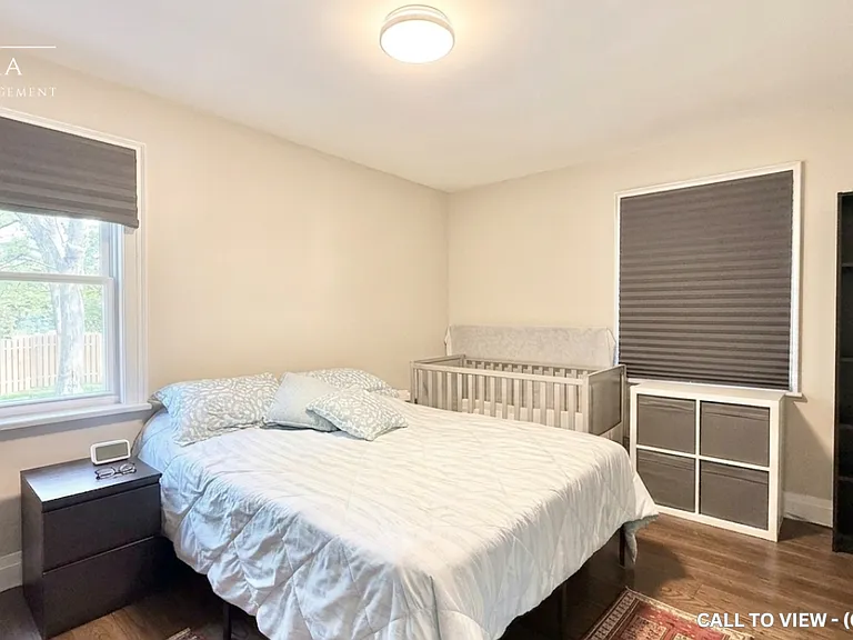 27 Fairfax Cres #1 — Photo 4