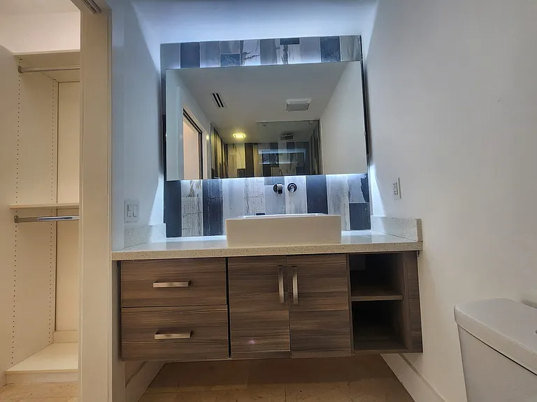 1390 Ocean Dr #402 — Photo 28