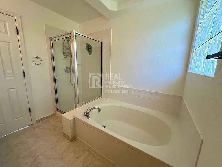 1385 Laurenwood Way — Photo 15