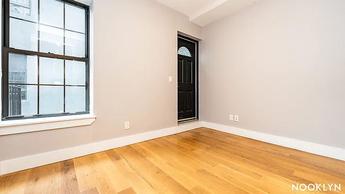 Rented by Nooklyn NYC LLC | media 41