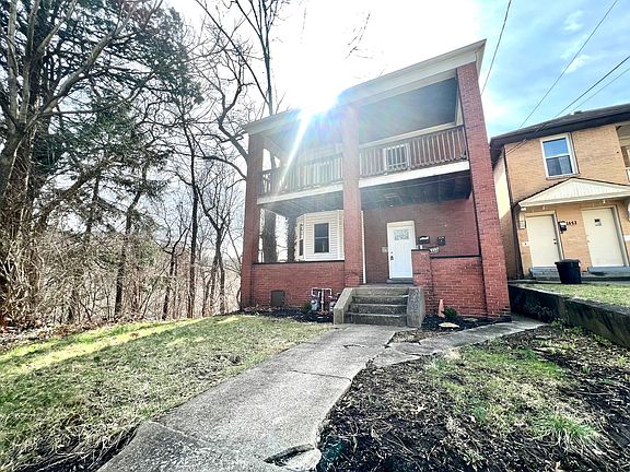5th image of 1641 Suburban Ave #2
