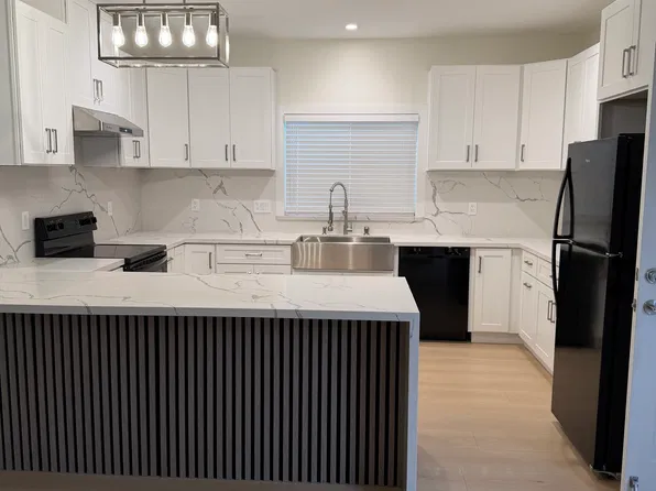 6631 Western Ave, Buena Park, CA