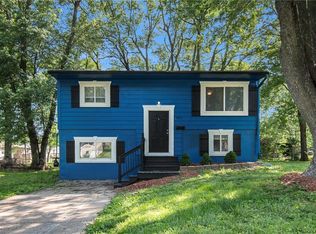 18503 E Shoshone Dr, Independence, MO 64058
