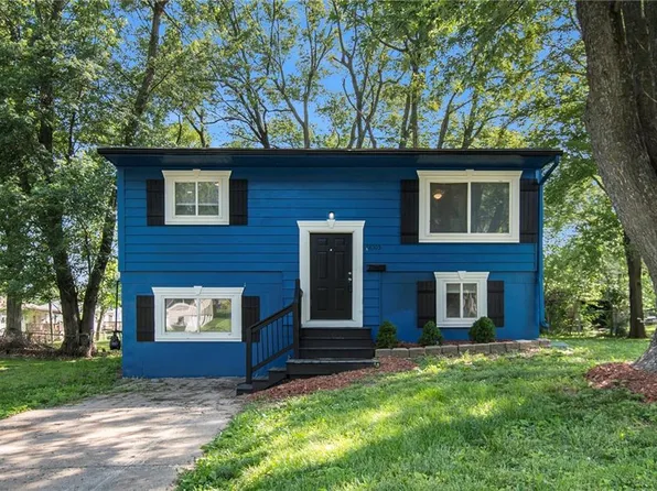 18503 E Shoshone Dr, Independence, MO 64058