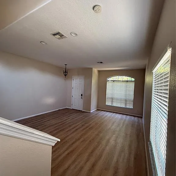713 Bridgeford Crossing Blvd — Photo 3