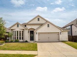 9201 Amistad Ln, Argyle, TX 76226